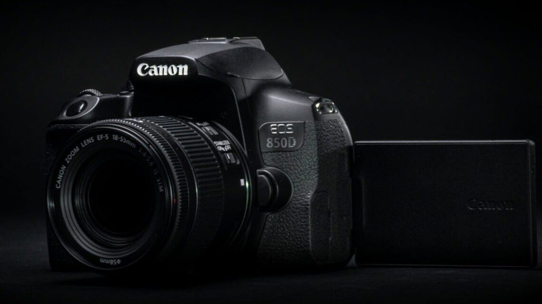 Canon EOS 850D