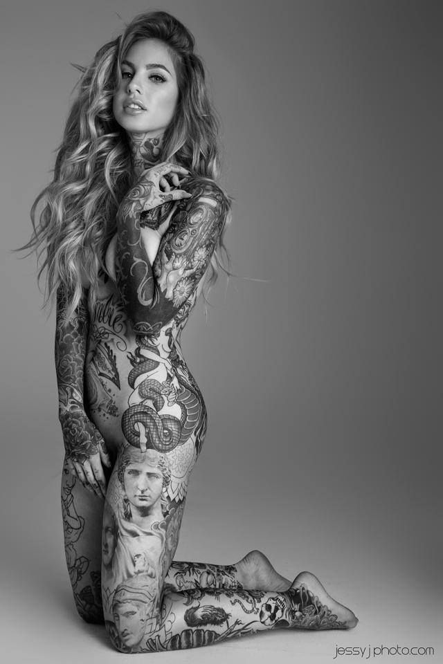 Ну, очень красивые девушки с шикарными татуировками (53 фото) 24 тату
