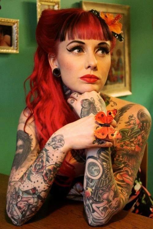 Ну, очень красивые девушки с шикарными татуировками (53 фото) 33 тату