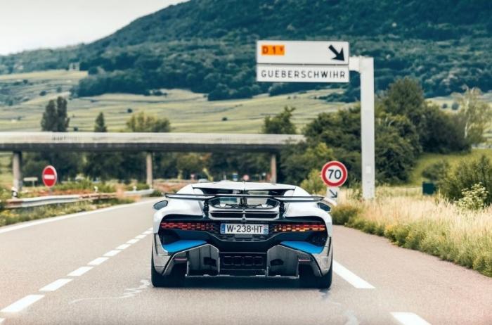 Bugatti тестируют новую модель за 5 миллионов евро перед отгрузкой (124
