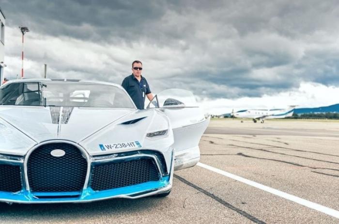 Bugatti тестируют новую модель за 5 миллионов евро перед отгрузкой (12
