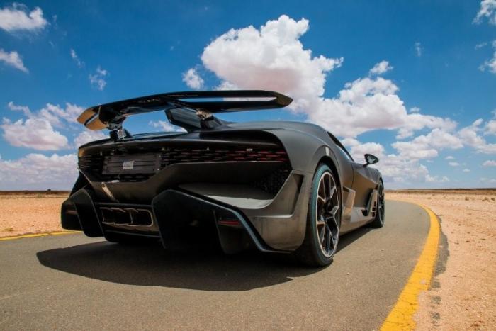 Bugatti тестируют новую модель за 5 миллионов евро перед отгрузкой (129