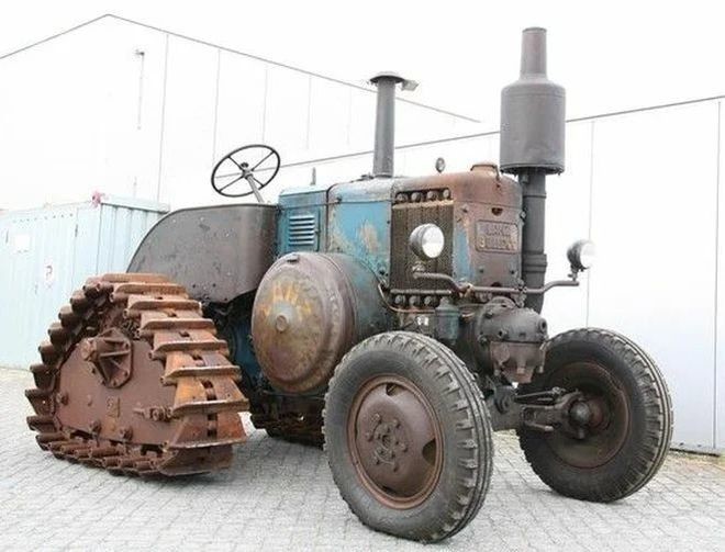 Lanz Bulldog – трактор-тягач для буксирования грузов с нефтяным моторо4