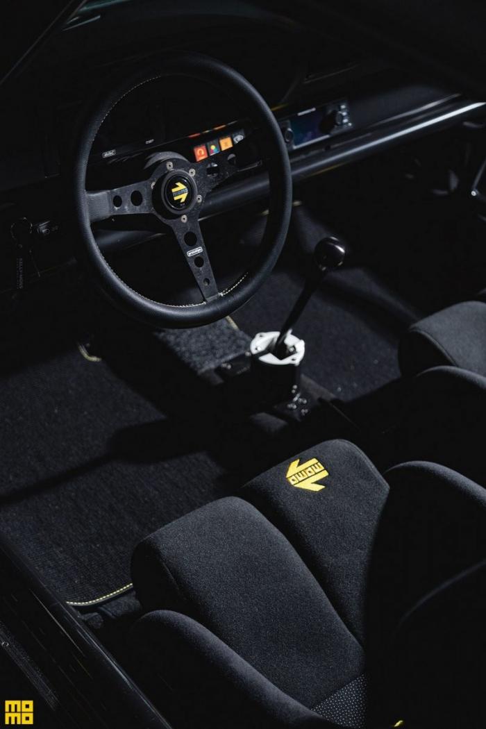 Уникальный и очень дорогой внедорожный Porsche 1984 года (16 фото)6