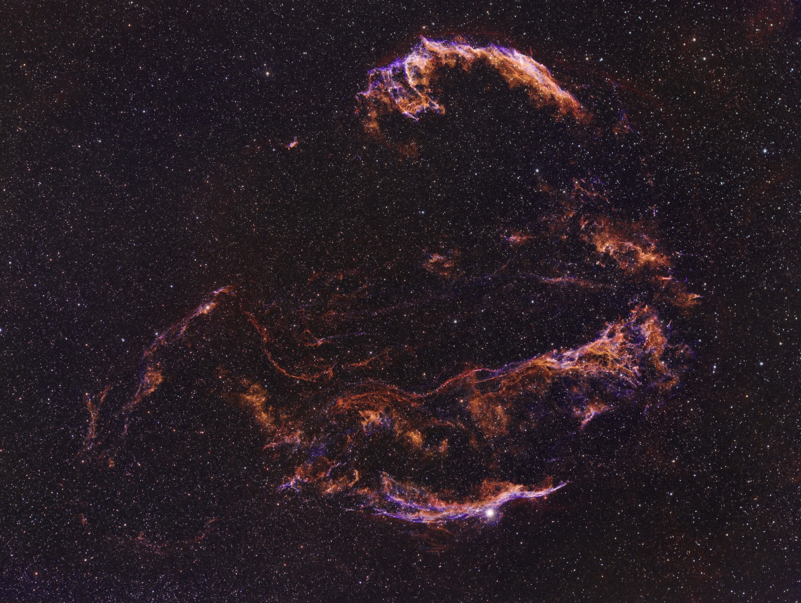 Остаток сверхновой в созвездии Лебедя (Вуаль) 1 сверхновая