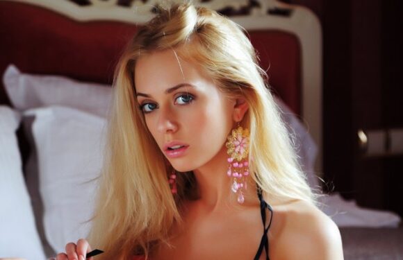 Jennifer Mackay (Татьяна Герасименко): фото голубоглазой блондинки
