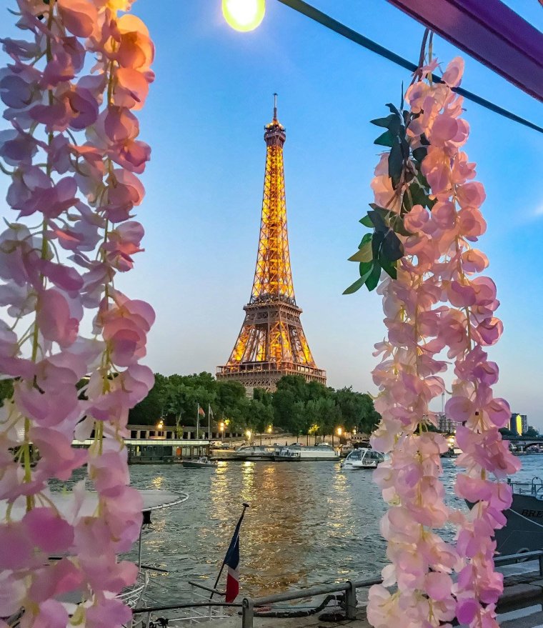 Весна в Париже или фото Эйфелевой башни с разных ракурсов 11