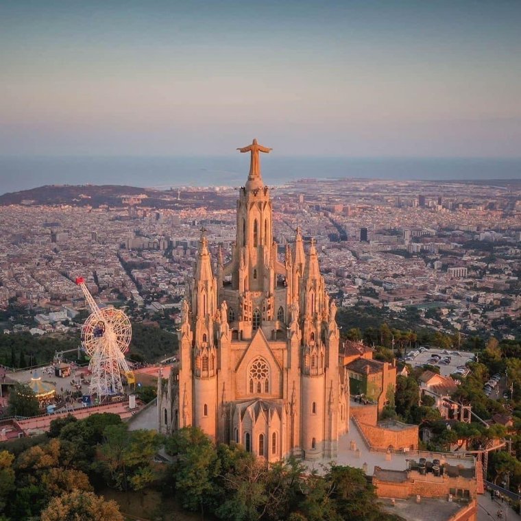 Храм Святого сердца на горе Тибидабо (Барселона) - 18 Фото 6