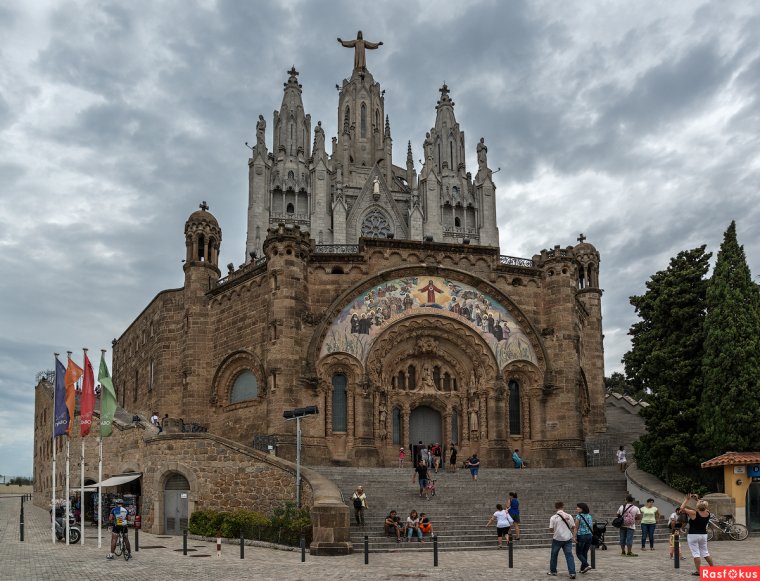 Храм Святого сердца на горе Тибидабо (Барселона) - 18 Фото 16