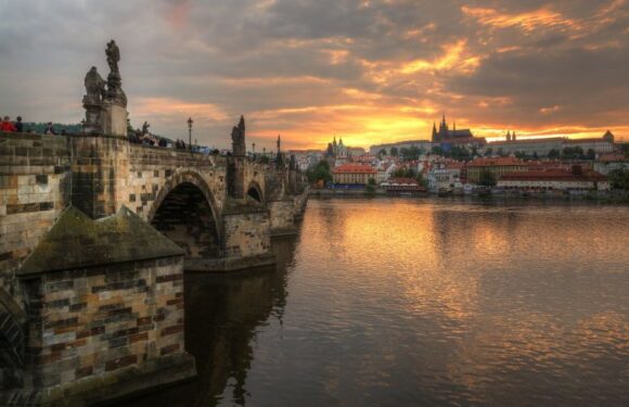 Карлов мост в Праге (14 Фото)