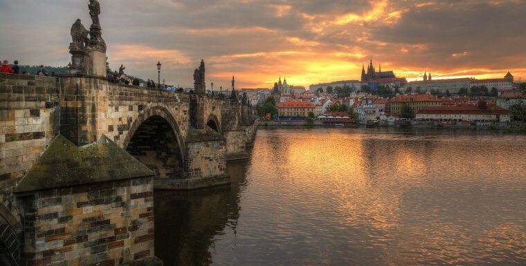Карлов мост в Праге (14 Фото)