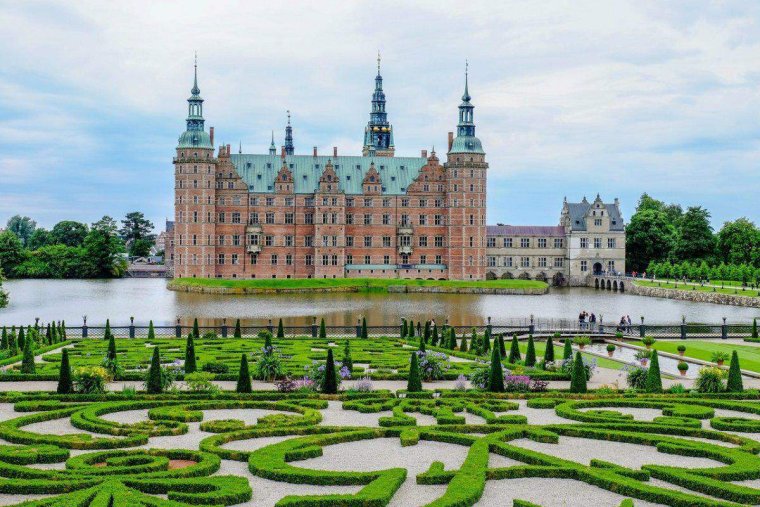 Дворец Фредериксборг в Копенгагене (Дания) - 15 Фото 1