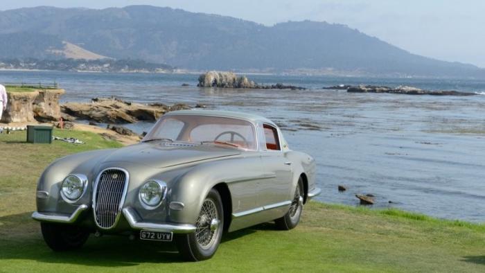 Jaguar 1954 года, найденный в поле, могут продать за 1 млн долларов (Фото) 1