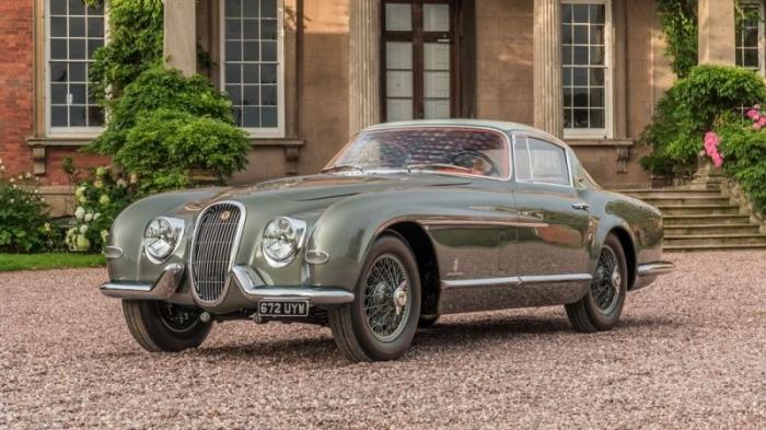 Jaguar 1954 года, найденный в поле, могут продать за 1 млн долларов (Фото) 7