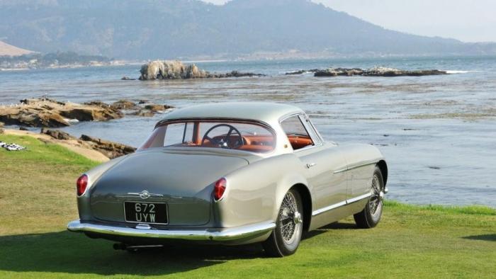 Jaguar 1954 года, найденный в поле, могут продать за 1 млн долларов (Фото) 10