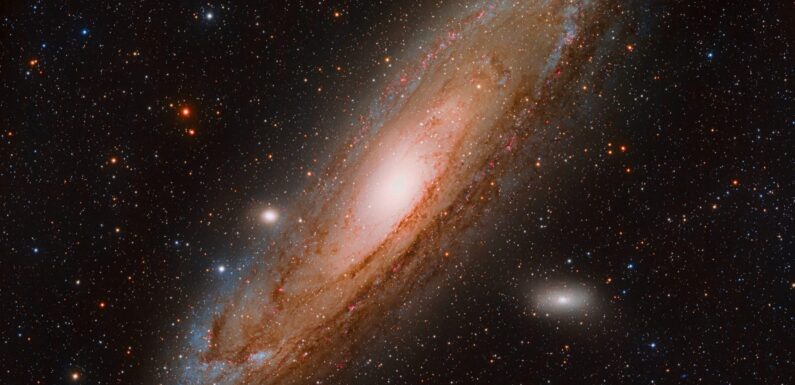 Группа галактик М31, М32 и М110 (Туманность Андромеды)