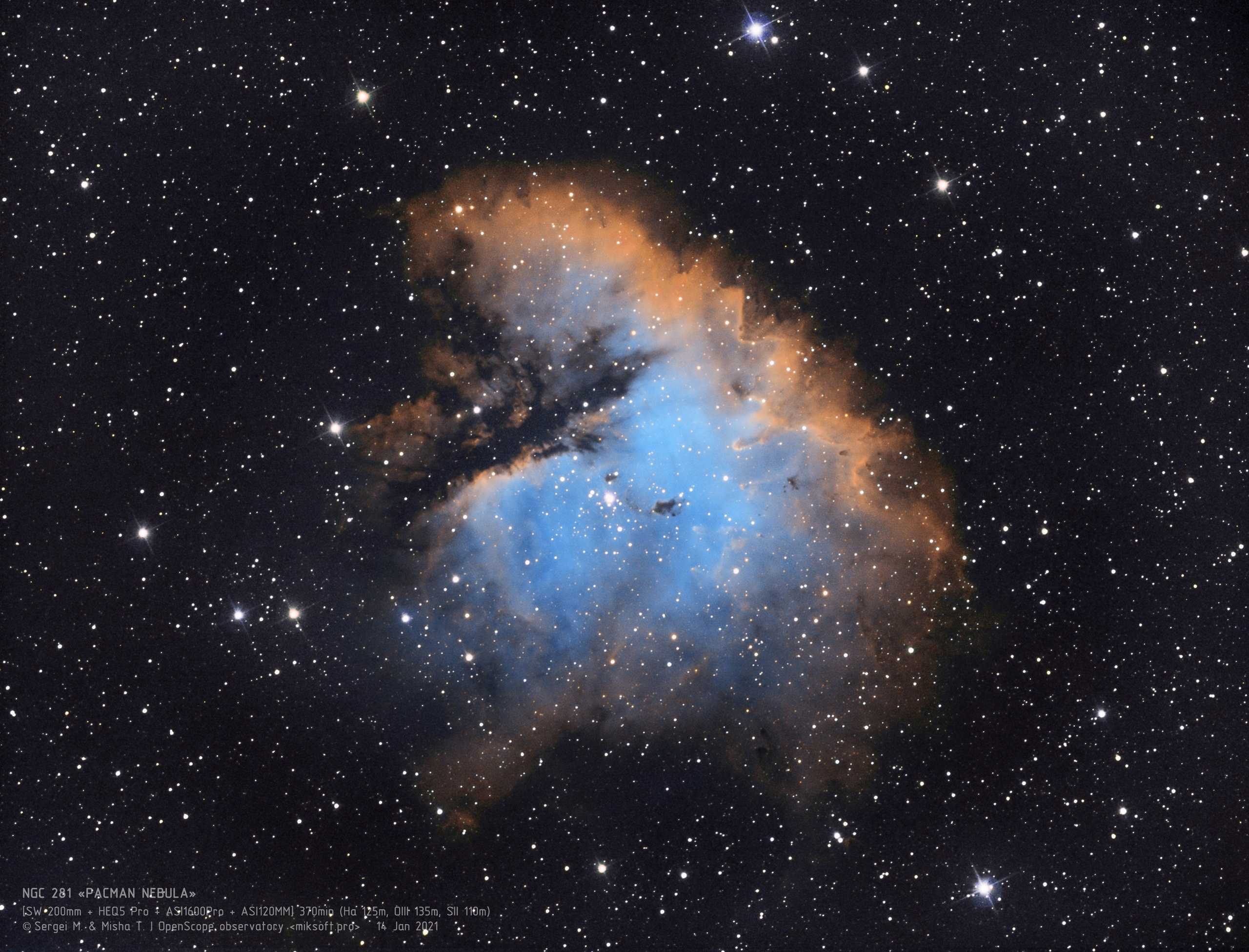 Эмиссионная туманность "Пакман" (NGC 281) в созвездии Кассиопея 1