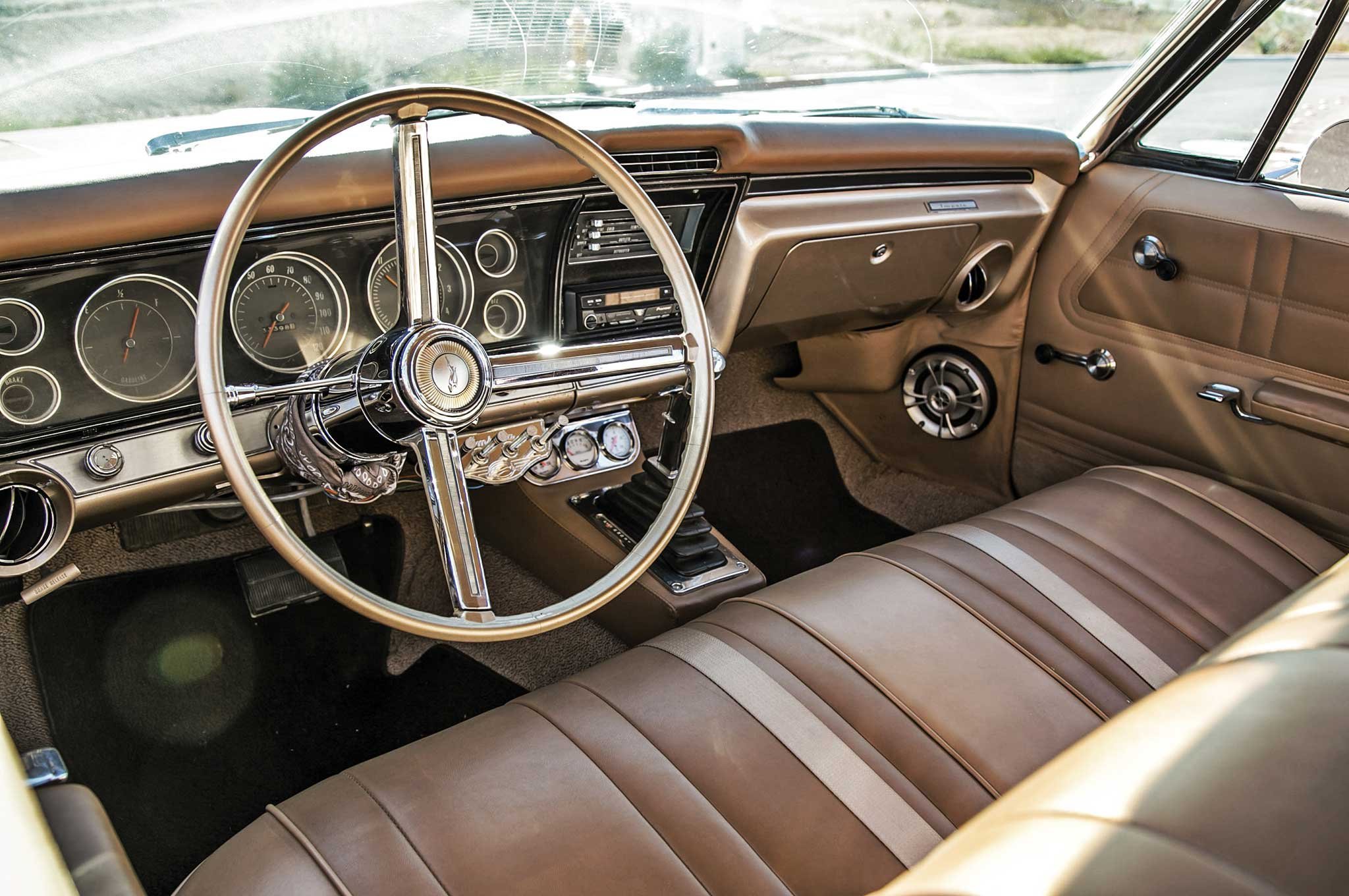 Chevrolet Impala 1967 - нестареющая классика! 5 Chevrolet Impala 1967