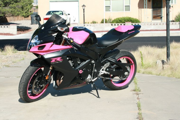 Розовые мотоциклы: гламурней некуда (38 ФОТО) 32 Розовые мотоциклы