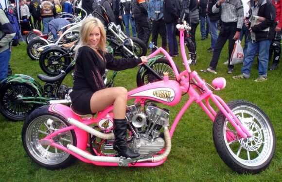 Розовые мотоциклы: гламурней некуда (38 ФОТО)