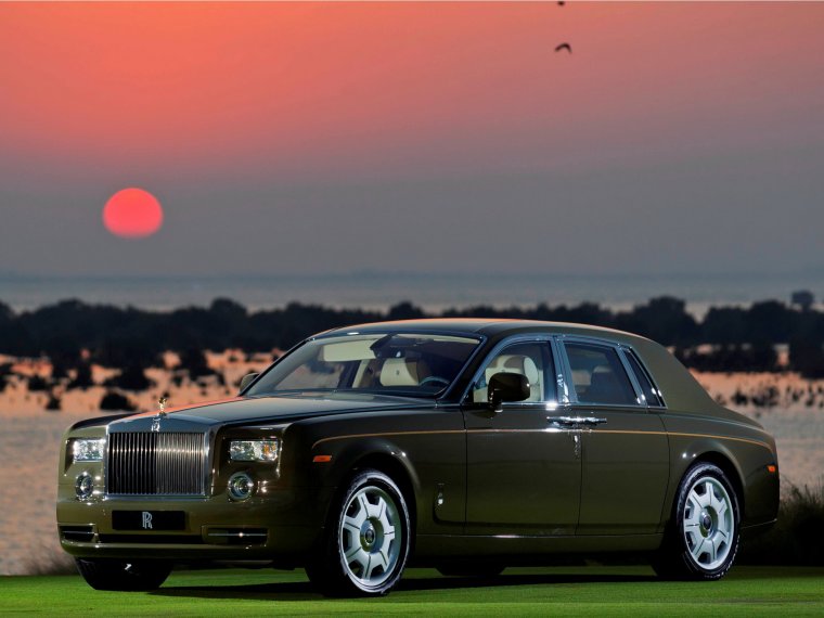 Автомобили Rolls Royce - 20 фото: изыскано и стильно 17