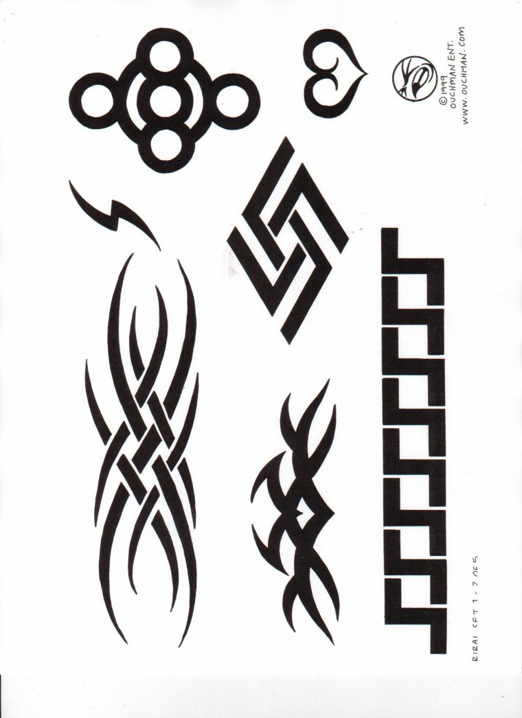 Маленькие эскизы тату для мужчин на руке (49 фото)13