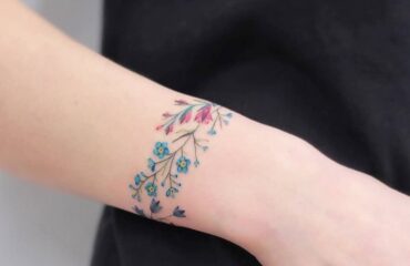 🖤 Татуировки: браслет на руке для девушек (35 фото)