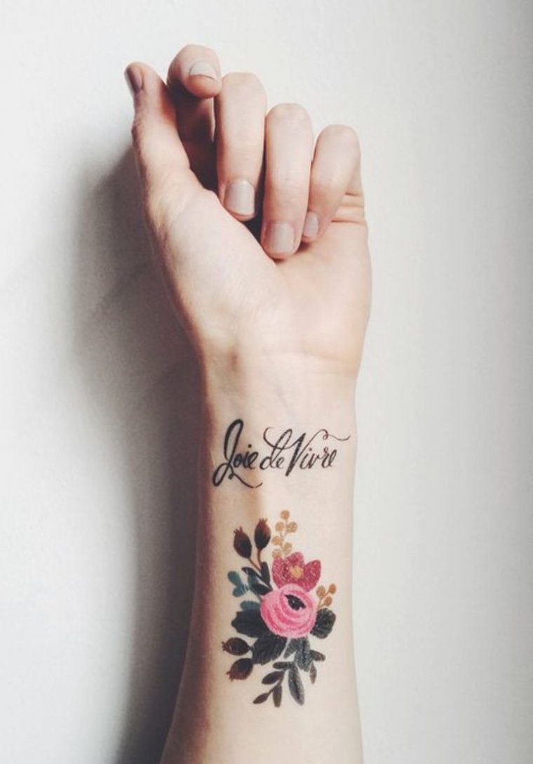 Татуировки для девушек на запястье (54 фото)24
