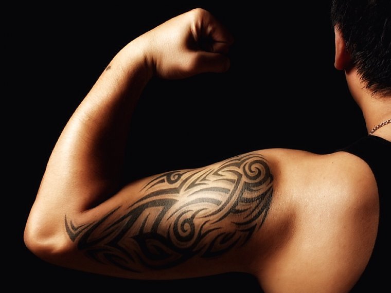 Татуировки для мужчин на руке (54 фото)52