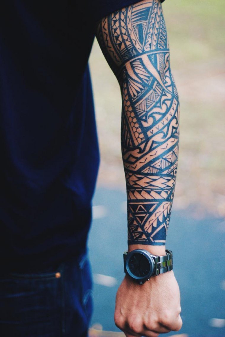 Татуировки для мужчин на руке (54 фото)13