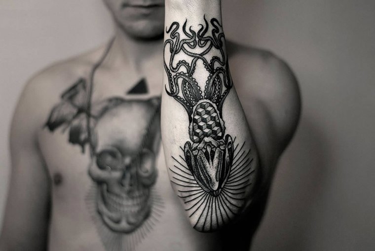 Татуировки для мужчин на руке (54 фото)17