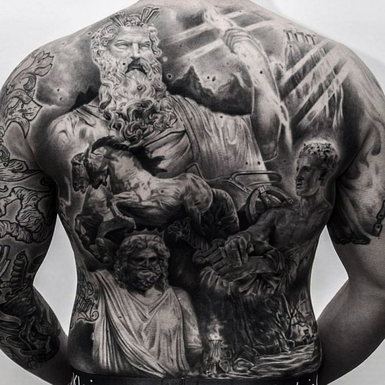 Мужские тату на спине (45 фото)12