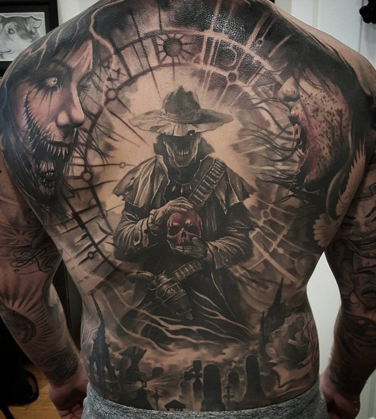 Мужские тату на спине (45 фото)33