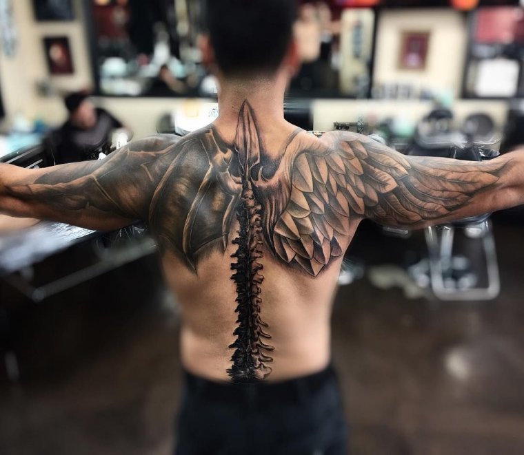 Мужские тату на спине (45 фото)42