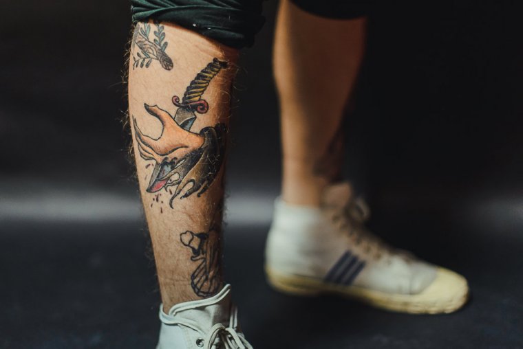 Мужские татуировки на ноге (46 фото)32