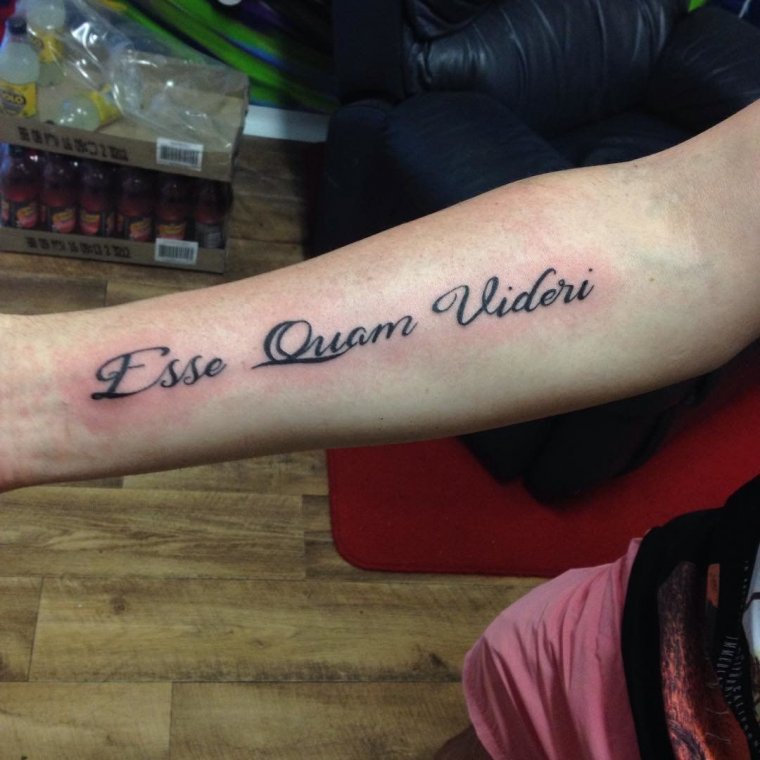 Тату на латыни дорогу осилит идущий (47 фото)42