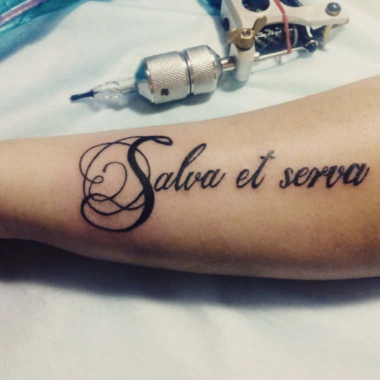 Тату на латыни дорогу осилит идущий (47 фото)29