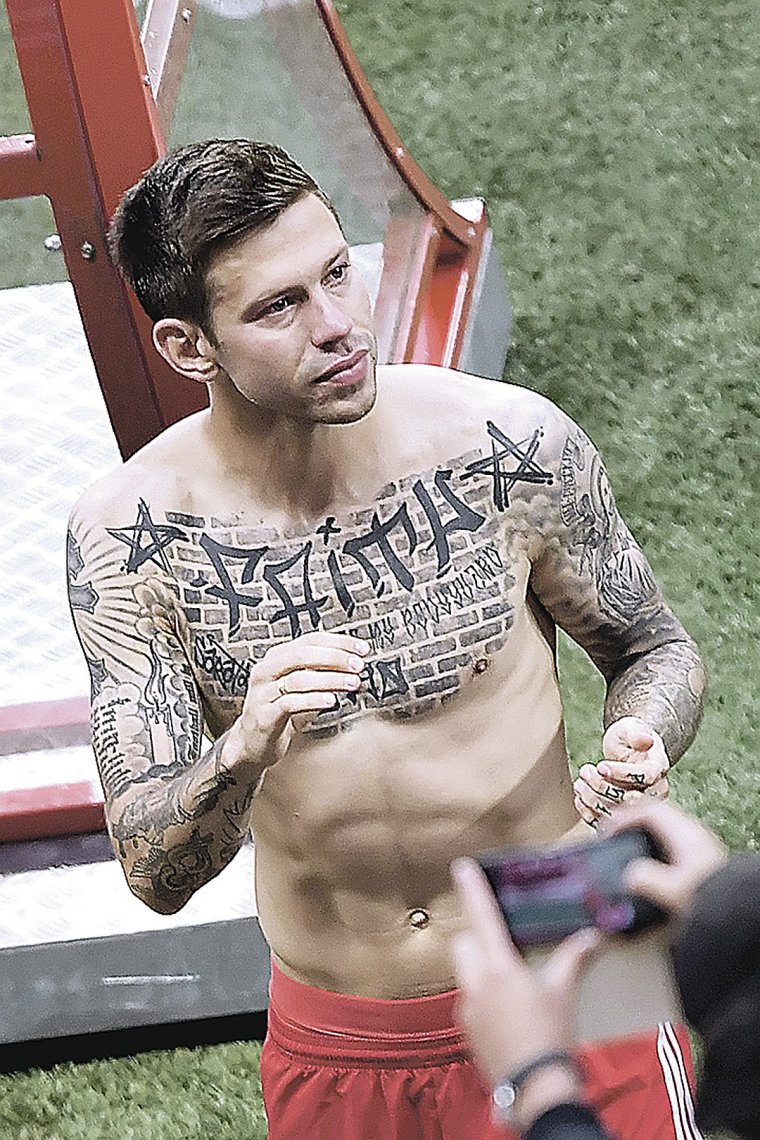 Тату на латыни дорогу осилит идущий (47 фото)31