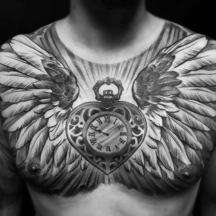 Татуировка крылья на груди (50 фото)5