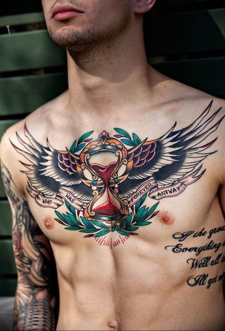 Татуировка крылья на груди (50 фото)38