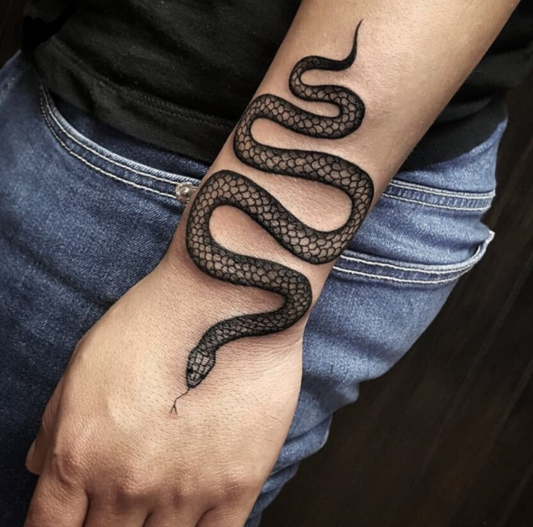 Татуировка змея вокруг руки (48 фото)0