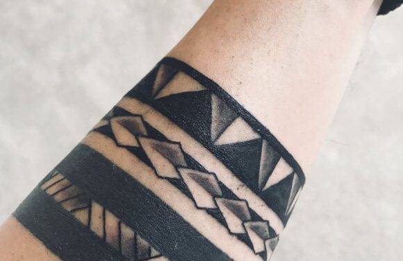 🖤 Татуировки — браслеты на плечо для мужчин (45 фото)