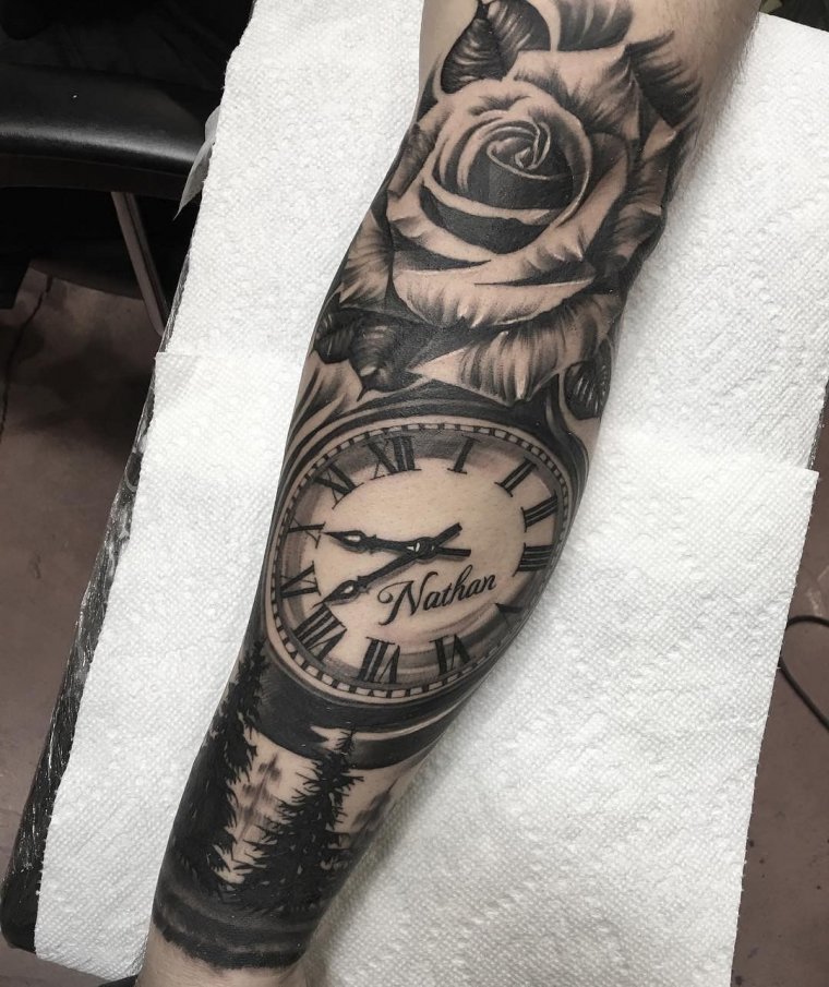 Мужские тату часы на предплечье (39 фото)17