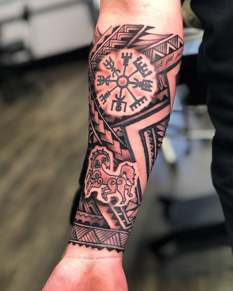 Славянские тату на предплечье (39 фото)21