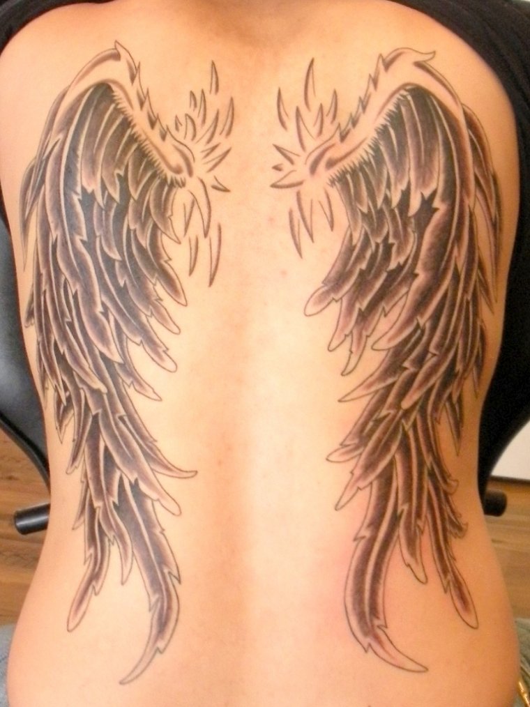 Тату крылья ангела на спине (27 фото)16