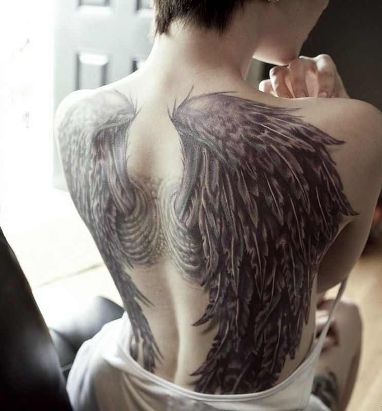 Тату крылья ангела на спине (27 фото)4