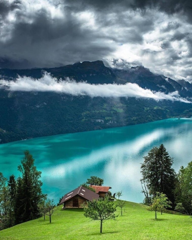 Озеро Бриенц в Берне (Швейцария) - 23 фото 1 Озеро Бриенц