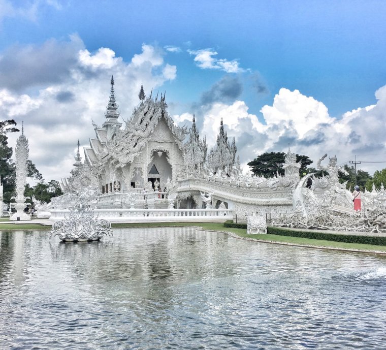 Невероятный Белый храм Ват Ронг Кхун (18 фото) 11 Белый храм Ват Ронг Кхун