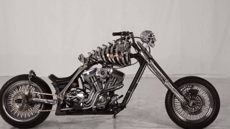 Мотоциклы чопперы стилизованные под скелет - 45 фото