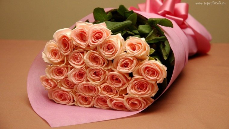 Красивый букет цветов для девушки